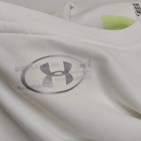 UNDER ARMOUR 'HEATGEAR' LOOSE FIT REFLECTIVE BACK GRAPHIC TEE - Picture 10 of 16